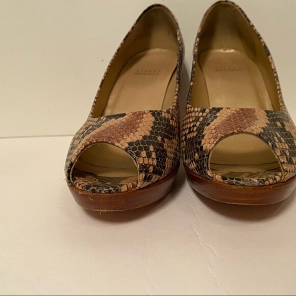 STUART WEITZMAN HEELS SHOES PEEP TOE BROWN BLACK REPTILE LOOK LEATHER - Picture 9 of 14